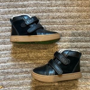 Ugg High top sneakers Toddler /Little Boy size 8